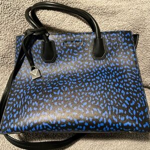 NWT Michael Kors Mercer Convertible Tote Leather Black and Blue patterned